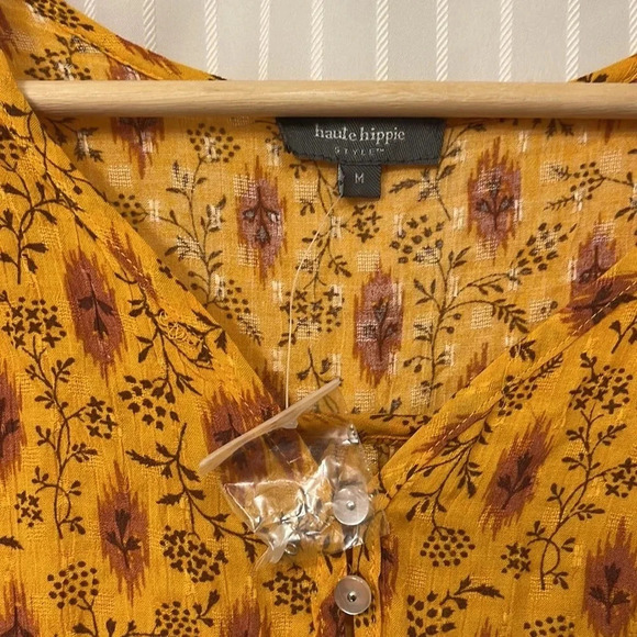NWOT!! Haute Hippie - Size Medium - Mustard/Gold Color - Flutter Sleeves - Picture 4 of 8